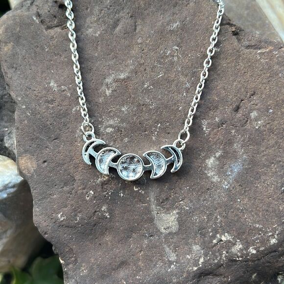 Vintage Creative Full Moon Necklace Silver Moonphase Boho Hippie - Picture 6 of 6